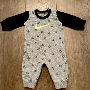 Baby Nike onesie 3m